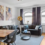 Altstadt - Exklusive 3-Zi-Wohnung Mit 90 Qm Und Grossem Balkon