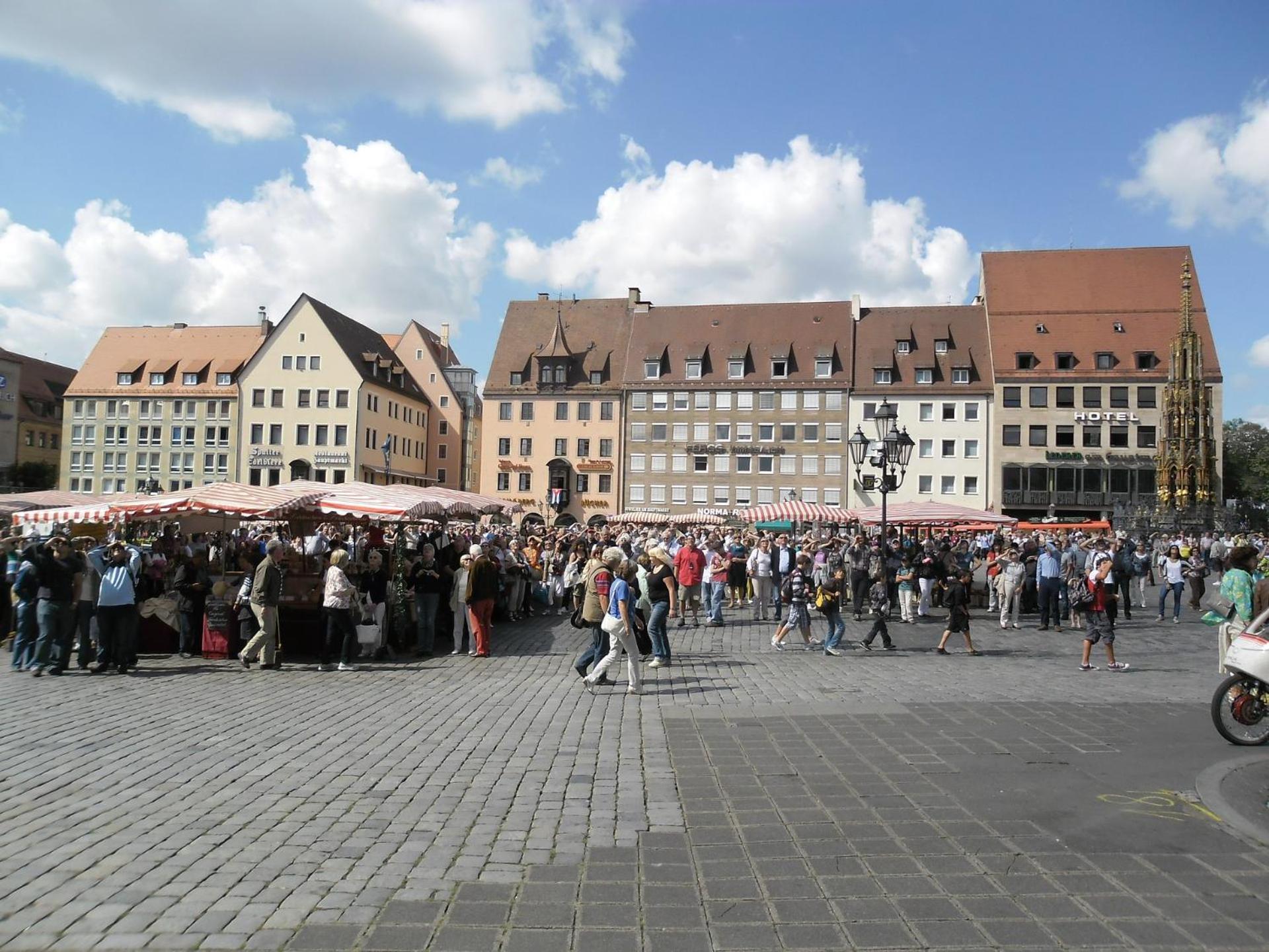 Altstadt - Exklusive 3-zi-wohnung Mit 90 Qm Und Grossem Balkon Nürnberg
